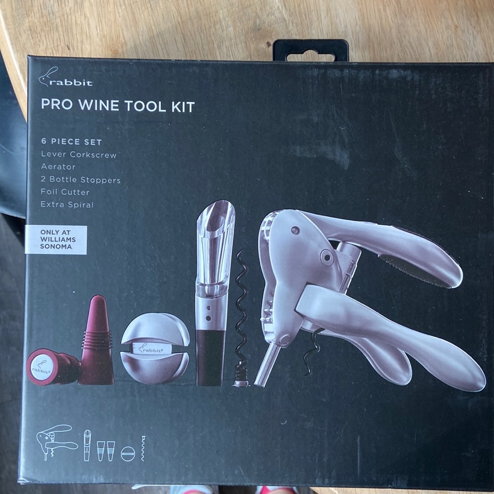 Rabbit Pro Wine Tool Kit